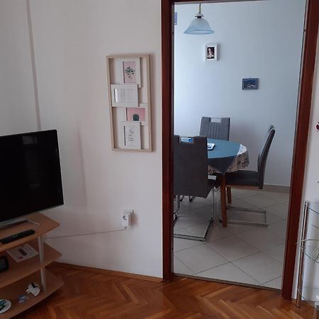 Apartman 洛夫兰 外观 照片