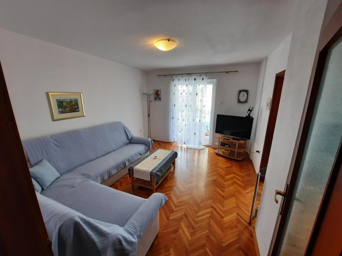 Apartman 洛夫兰 外观 照片